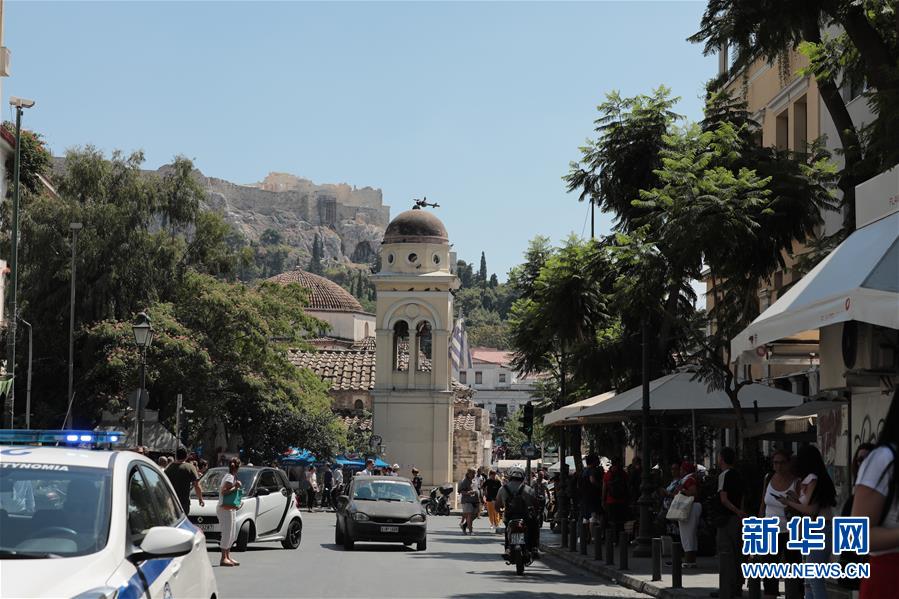 希腊发生5.3级地震(组图)