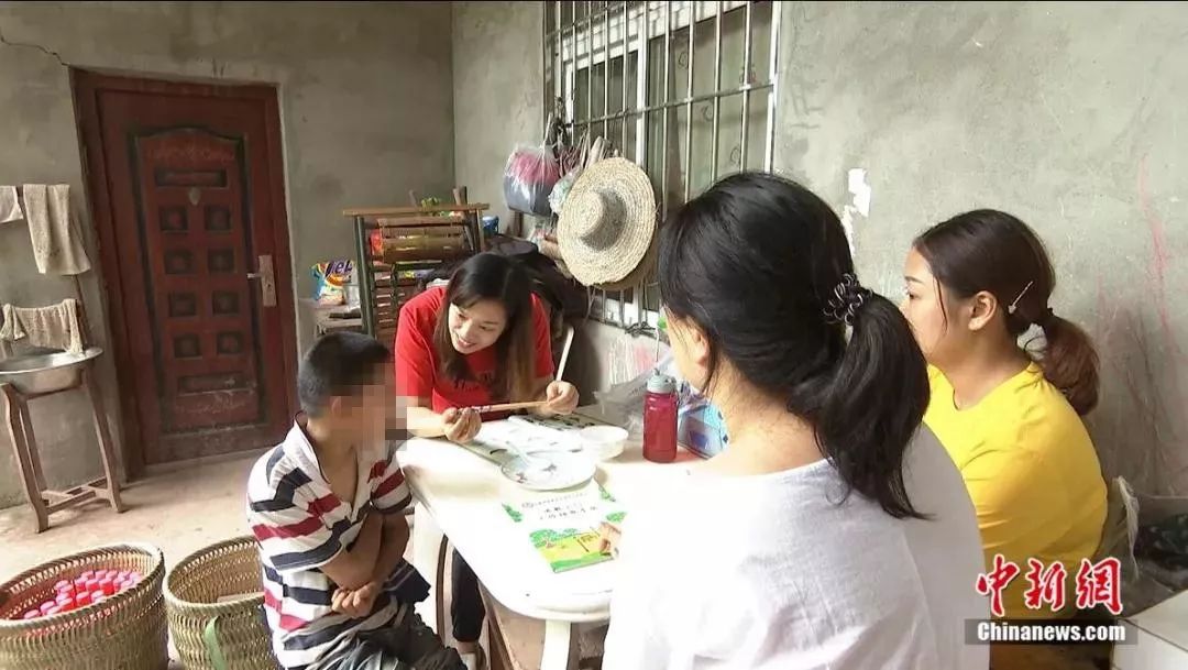 重残儿童还能读书吗？这群“背篼老师”说：能！