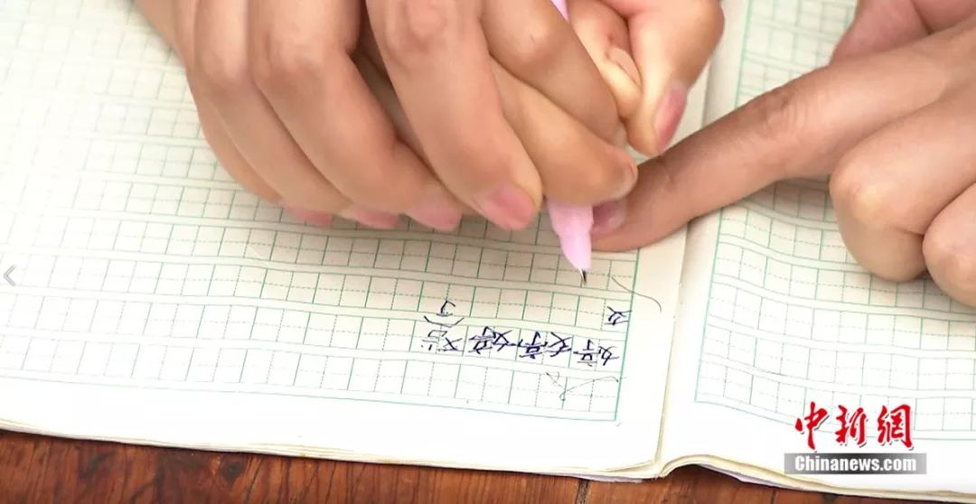 重残儿童还能读书吗？这群“背篼老师”说：能！