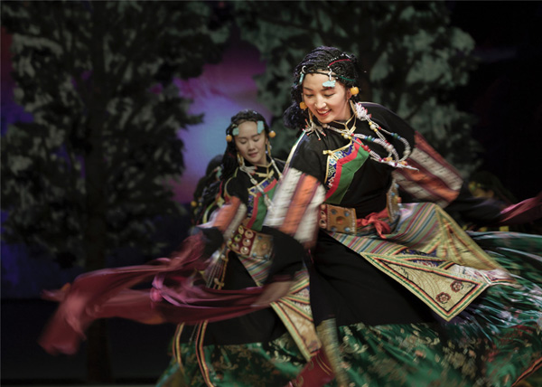 图片默认标题_fororder_3、甘孜州大型民族舞剧《金山银山》剧照-供图-甘孜州委宣传部