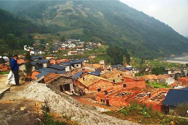 图片默认标题_fororder_彝家新寨改造中-供图--乐山市峨边彝族自治县委宣传部-(2)