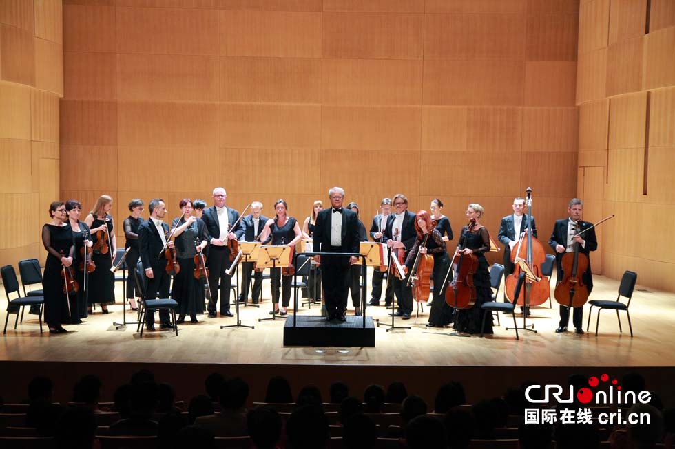 波兰索波特市内交响乐团音乐会在京举行