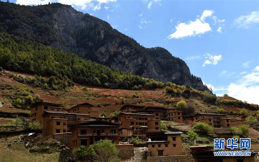 一条天路,一个梦想——藏族“愚公”斯那定珠传奇