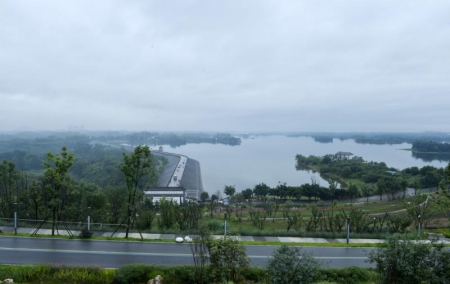 （转载）龙泉山东侧建“东部新城” 成都：破局“东进” 未来已来