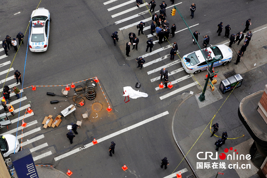 纽约曼哈顿发生枪击案 造成人员伤亡(组图)