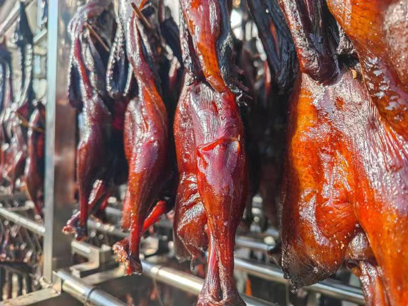 Tonglu, Hangzhou: Drying Soy Sauce-braised Foods to Welcome Chinese New Year_fororder_图片 1