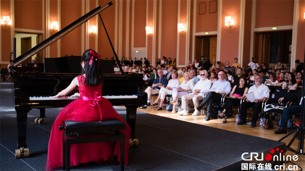 夏贝尔第18届中德青少年艺术节在柏林举办