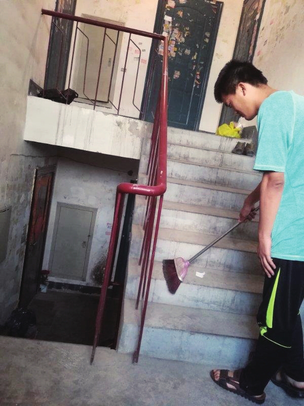 绽放青春力量——记长春汽开区兴顺社区顺通小区“90后”单元长于锡鑫