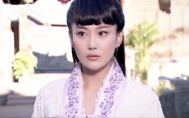 张馨予古装造型都很惊艳 演的妲己媚过范冰冰