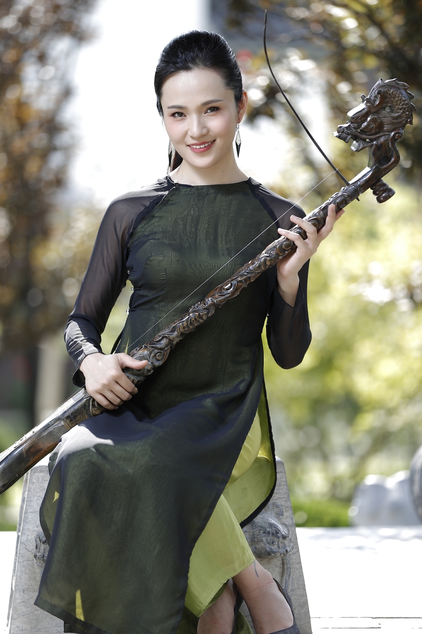 Một dây đàn kết nối tình hữu nghị Trung-Việt ——Phỏng vấn nghệ sĩ đàn bầu Trung Quốc Lôi Huỳnh Một dây đàn kết nối tình hữu nghị Trung-Việt ——Phỏng vấn nghệ sĩ đàn bầu Trung Quốc Lôi Huỳnh_fororder_22