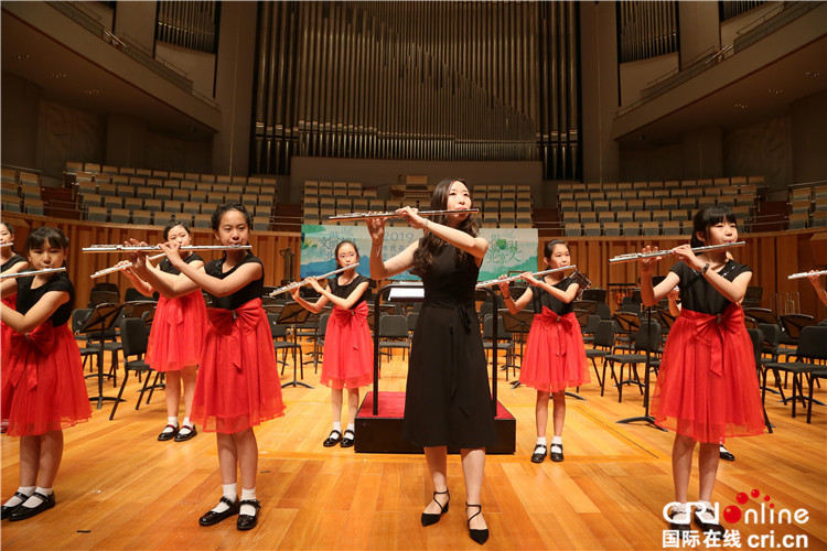 “青少年文明艺术夏令营”丰富首都青少年暑假生活