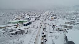 强降雪席卷土耳其全境 多地学校停课交通中断