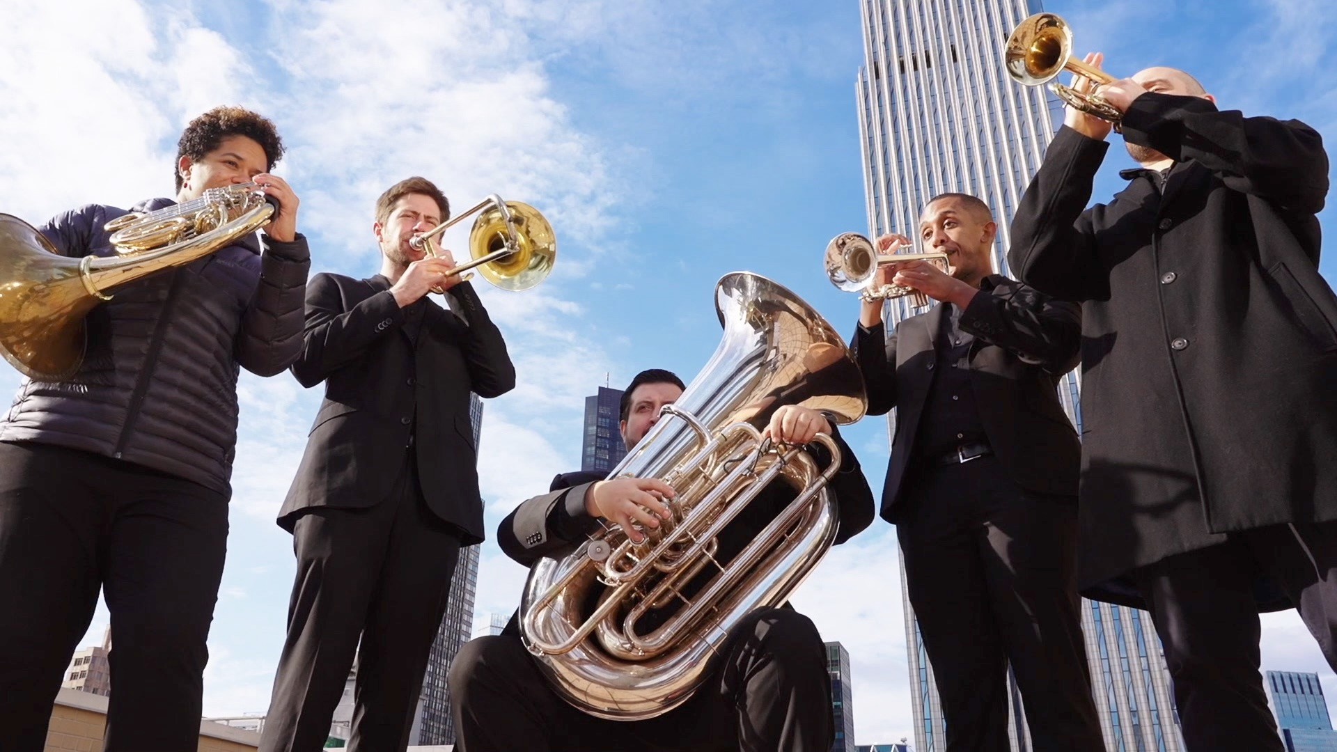 贺新春!中外艺术家奏响《节日序曲》 贺新春!中外艺术家奏响《节日序曲》