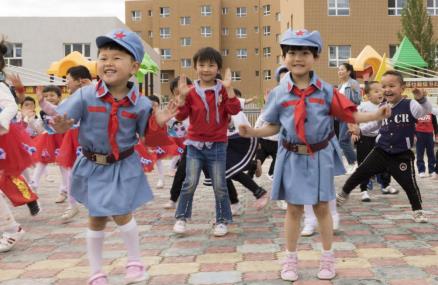 【新时代·幸福美丽新边疆】天山中的笑脸