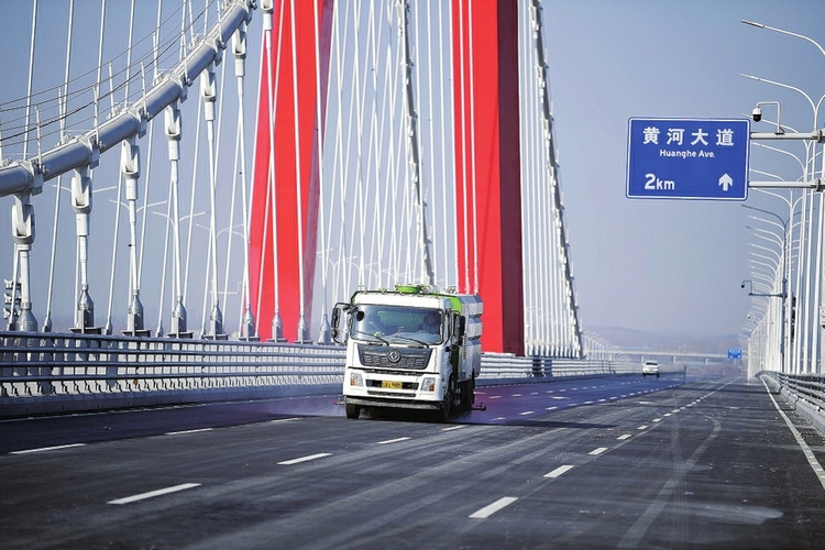 大河之上 “凤凰”腾飞 济南黄河凤凰大桥建成通车