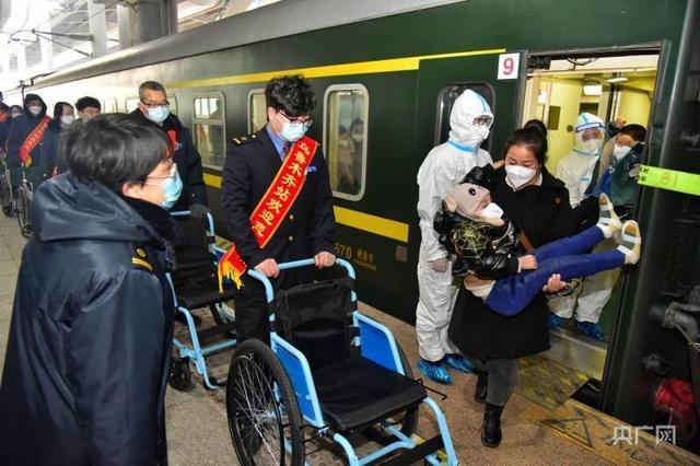 Beijing’den Aksu’ya 4 bin kilometreyi aşan sevgiyle dolu yolculuk_fororder_kultur3