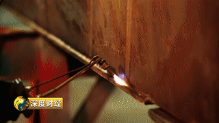 震撼！揭秘：铁路界的“变形金刚”，让中国高铁建设不断提速！