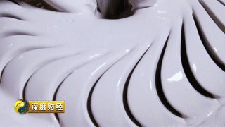 震撼！揭秘：铁路界的“变形金刚”，让中国高铁建设不断提速！