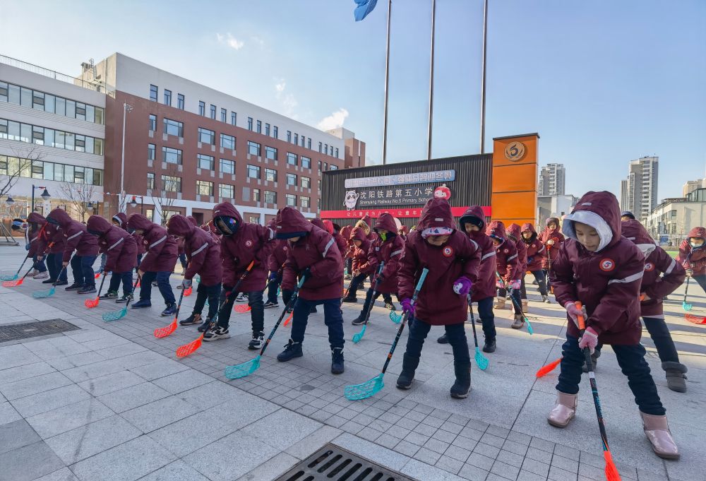 新华全媒+|这个寒假,“神兽”回归“变变变 ”