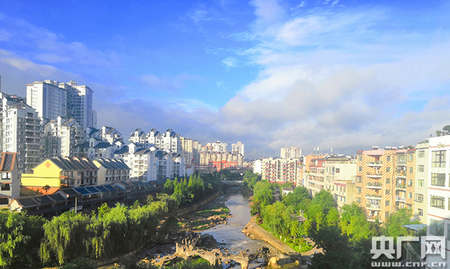 记者手记：走在贵州大山的脱贫路上