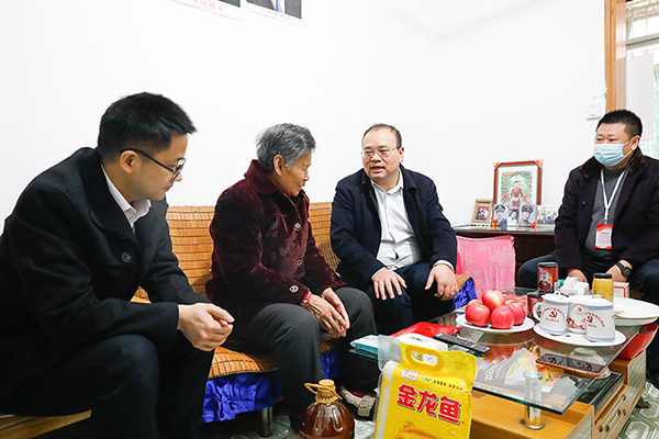 自贡大安:新春慰问送关怀 浓浓关爱暖人心_fororder_1慰问现场