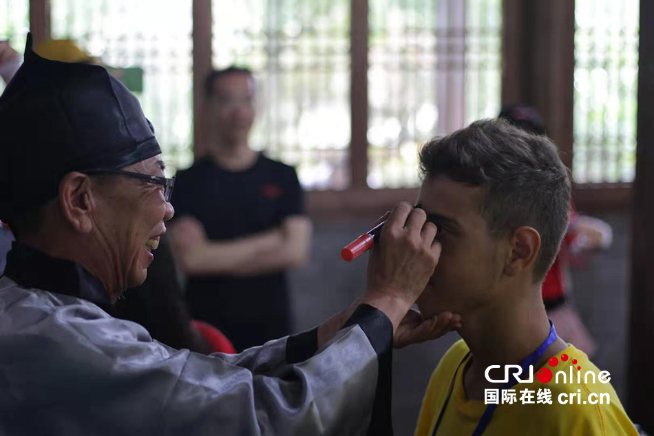 新中国印象——点朱砂仪式