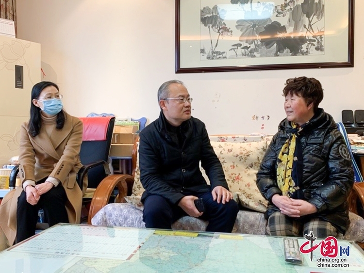 (转载)自贡自流井:共驻共建有力量 节前慰问暖人心