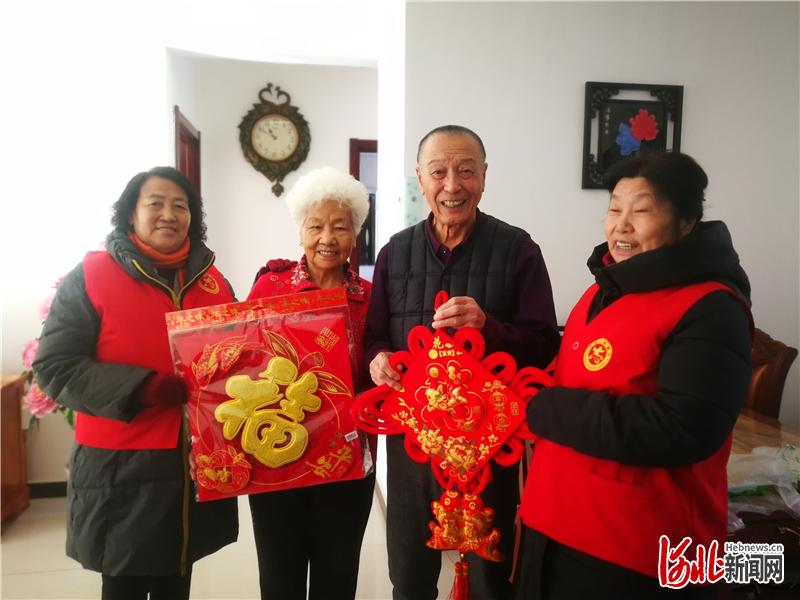 承德高新区滨河社区: 老人生活美 社区幸福多