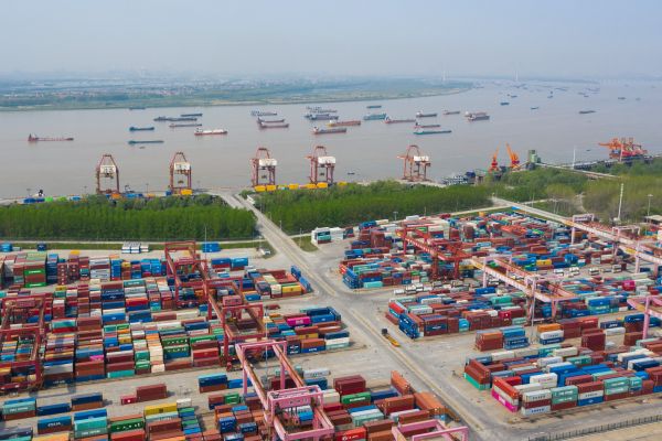 【暂不签】6月份武汉港集装箱吞吐量创历史同期新高