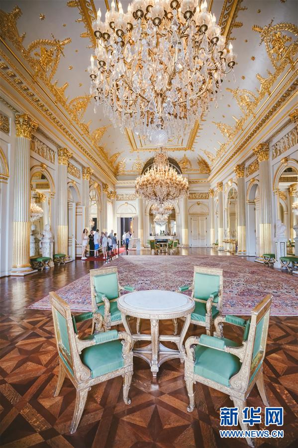 比利时王宫迎来暑期开放季(组图)