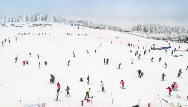 【原创】重庆武隆推出系列冰雪趣味活动_fororder_图片4(1)
