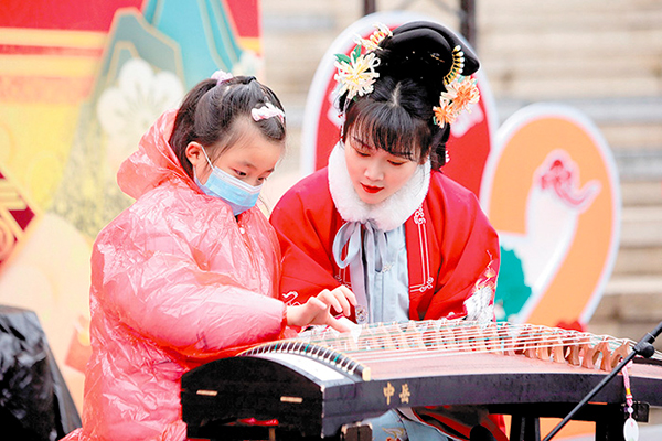 成都武侯区:提升公共文化服务 为幸福“加码”_fororder_成都市武侯区举办的文化进万家文化活动现场--供图--成都市武侯区委宣传部