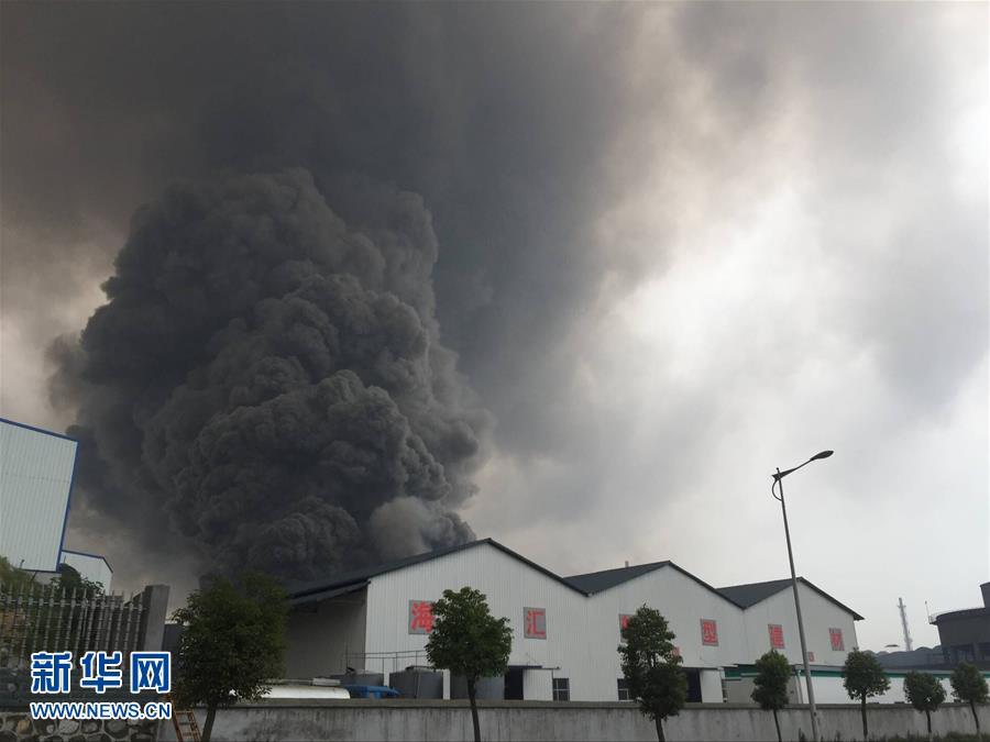 湖北宜昌一化工企业发生火灾