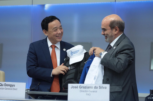 屈冬玉正式接任联合国粮农组织总干事