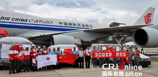 中国政府向斯里兰卡抗灾提供的援助物资运抵斯里兰卡