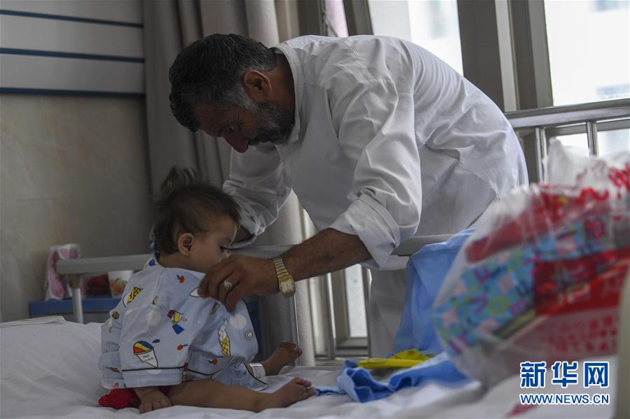 中国红十字会再次启动阿富汗先心病患儿救助行动(组图)