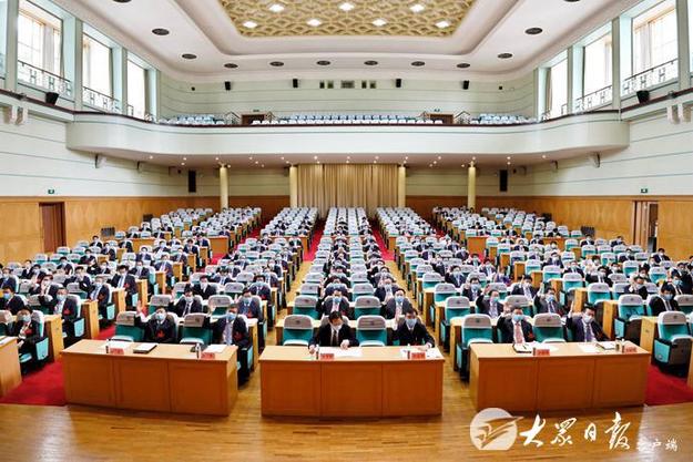 中共山东省委十一届十一次全体会议举行