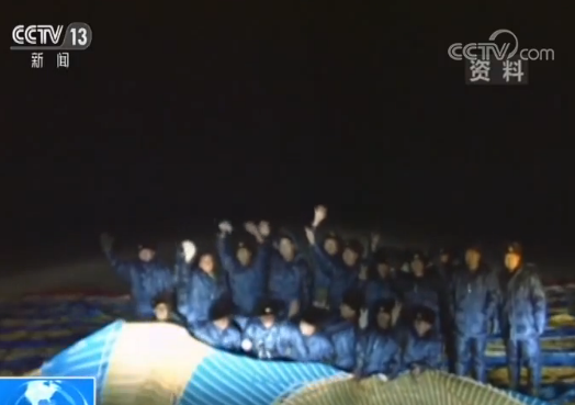 新中国的第一 | 揭秘“神舟一号”成功发射背后一个大胆的决定