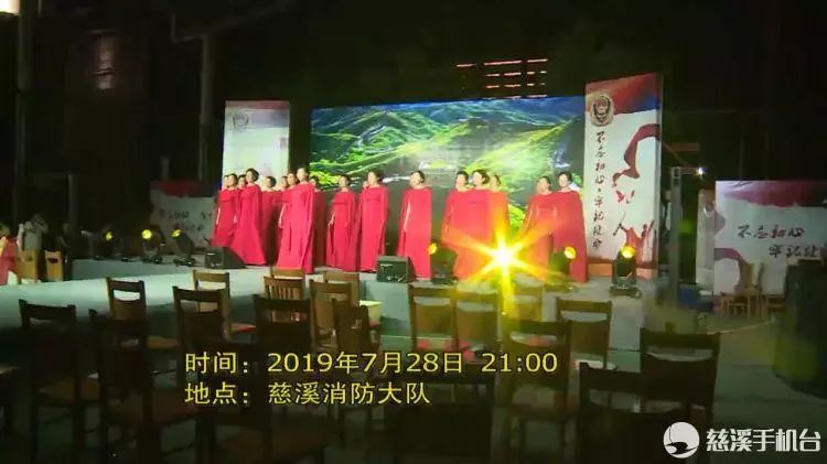 看哭！台上表演，台下却空无一人......