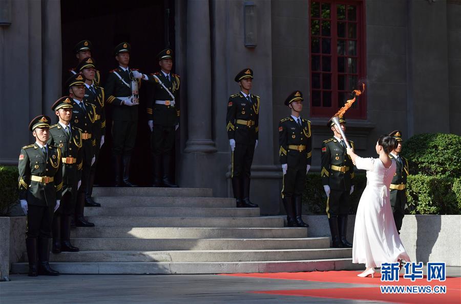 第七届世界军人运动会圣火火种采集和火炬传递启动仪式在南昌举行