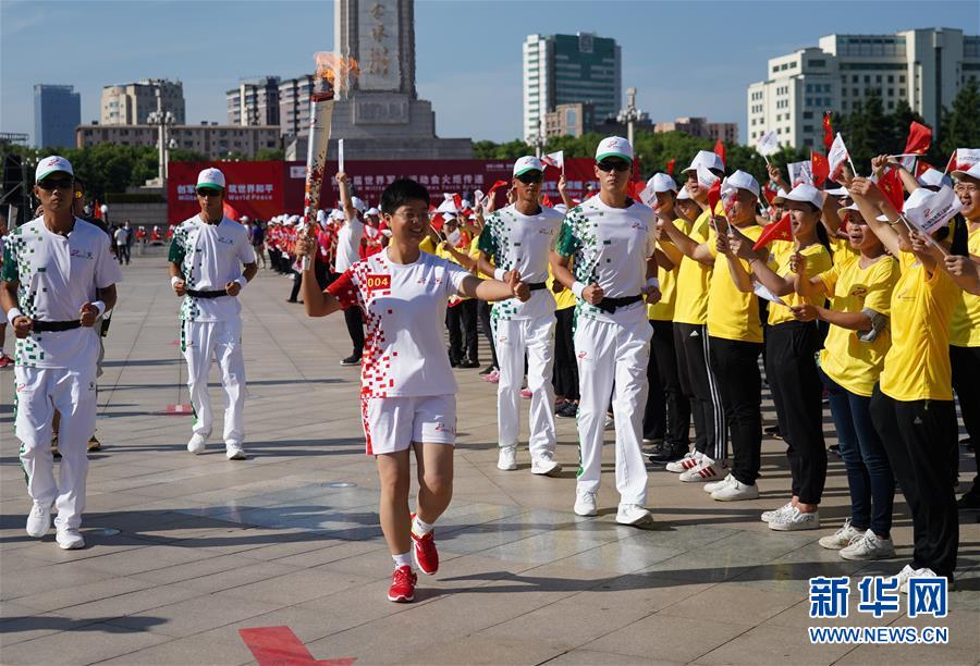 第七届世界军人运动会圣火火种采集和火炬传递启动仪式在南昌举行