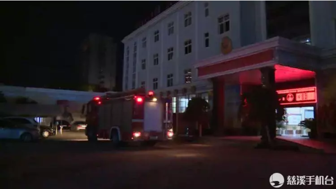 看哭！台上表演，台下却空无一人......