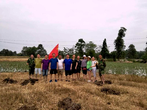 （勿签）（导航德阳）德阳什邡城管：与贫困户心连心