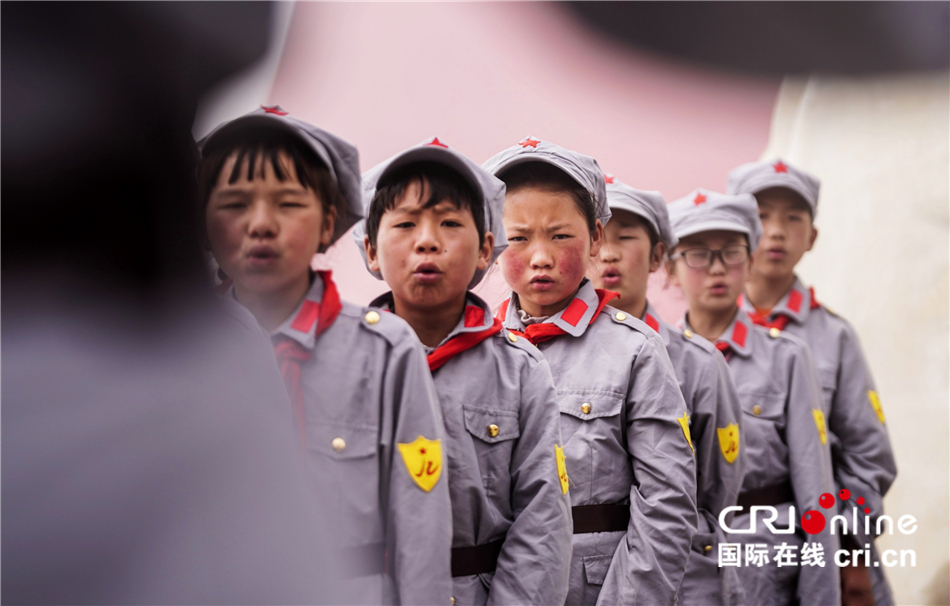 【不忘初心 记者再走长征路】雪山童谣忆长征