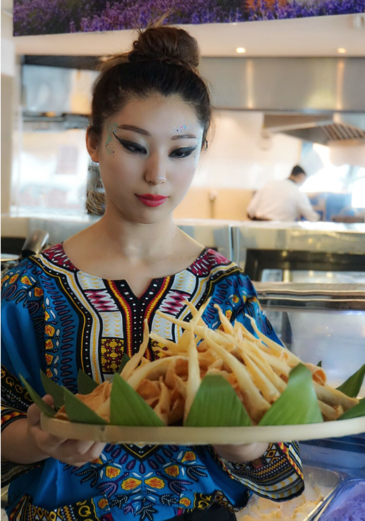 【环创】中央电视塔首届“一带一路”东南亚文化美食节开幕
