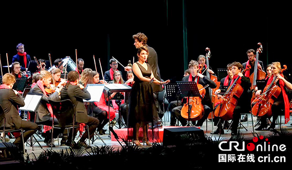 图片默认标题_fororder_新年音乐会现场-（摄影-廖志全）