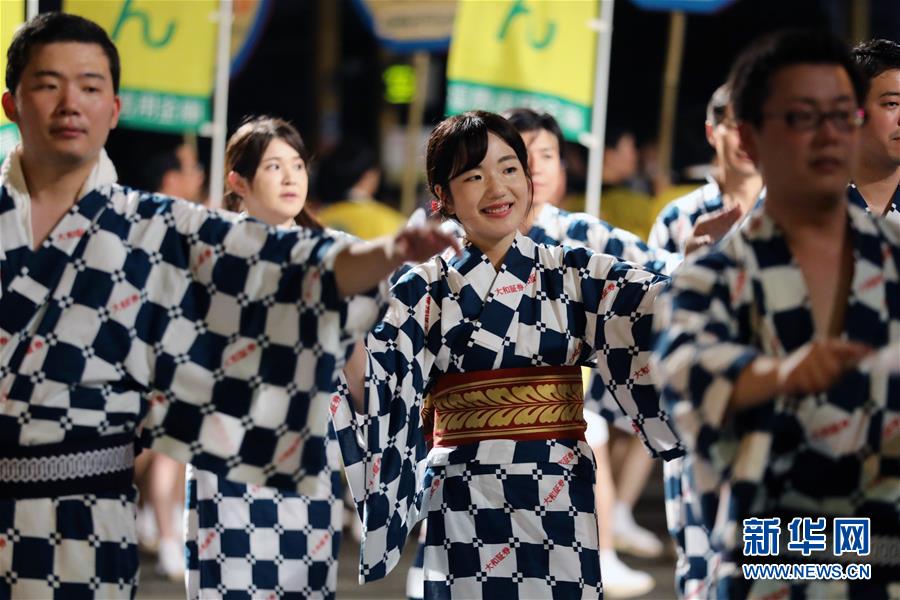 日本福岛：夏日里的“草鞋祭”