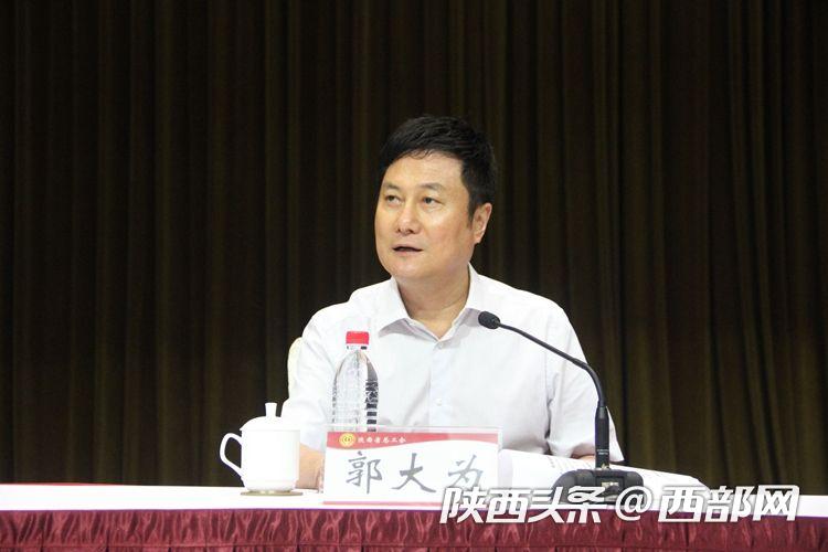 “用奋斗架起中国脊梁”港珠澳大桥总工苏权科实力诠释 “桥梁人”初心