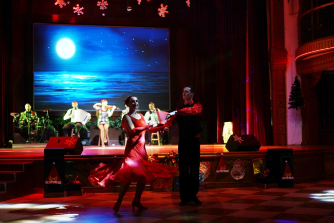 �����������б������Ƽ�ҳ���߽�������ׯ԰Ѱ���Ķ�˲�䣨����ҳ��������Ī˹�� ��������ӡ��߽�������ׯ԰Ѱ���Ķ�˲��