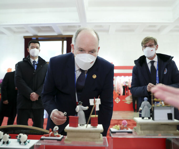 一起向未来 | 跟着“冰墩墩”看冬奥：这里是可爱的中国